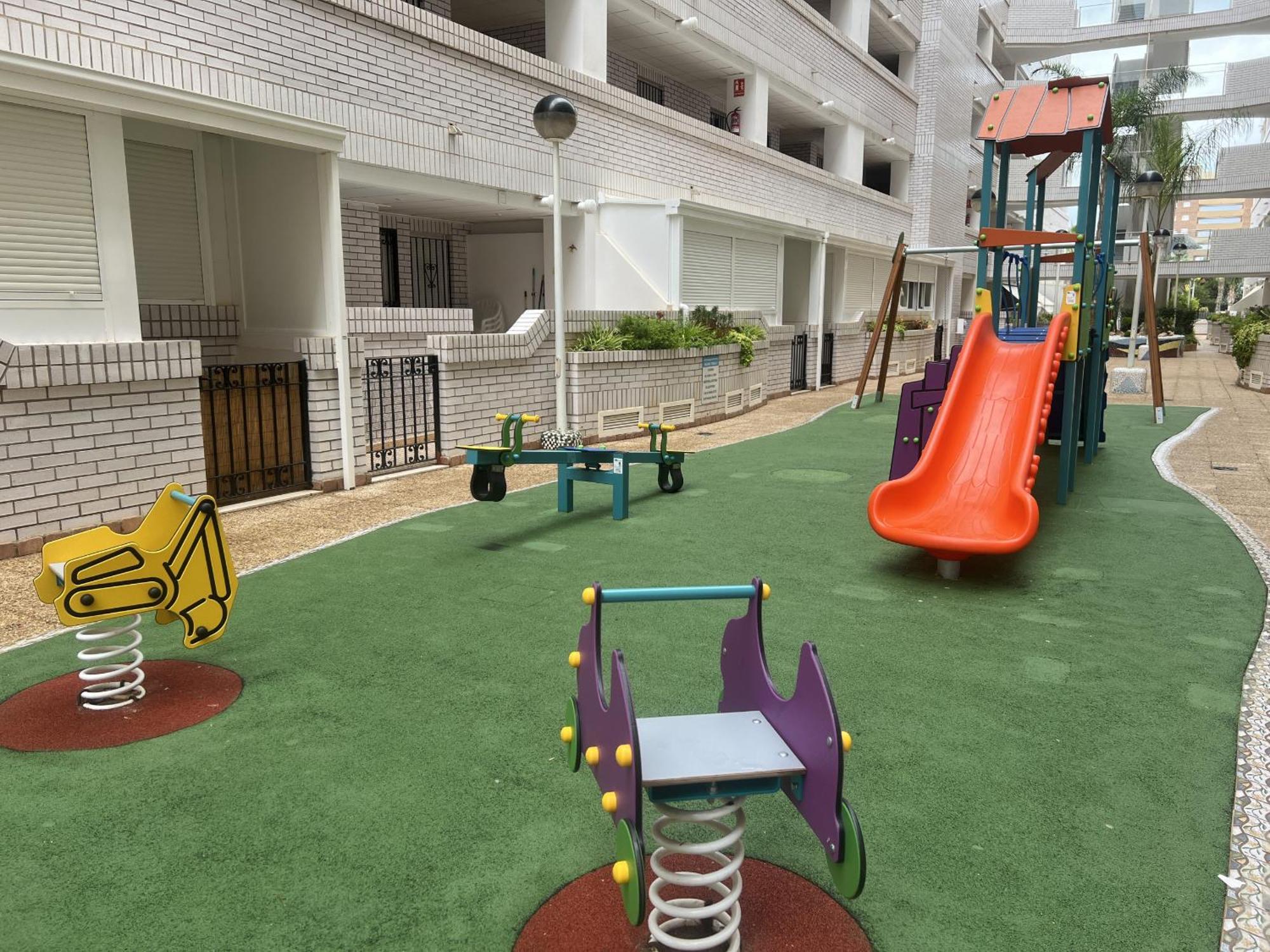 Apartamentos Marina Park أوروبيسا ذيل مار المظهر الخارجي الصورة